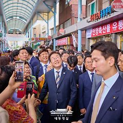 이재명 옆에는 아무도 없을 수 있다 썸네일