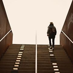 흔들리면서도 멈추지 않는 사람 썸네일