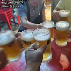 괜찮지 않은 날이 더 많지만 혼자가 아니니까 썸네일
